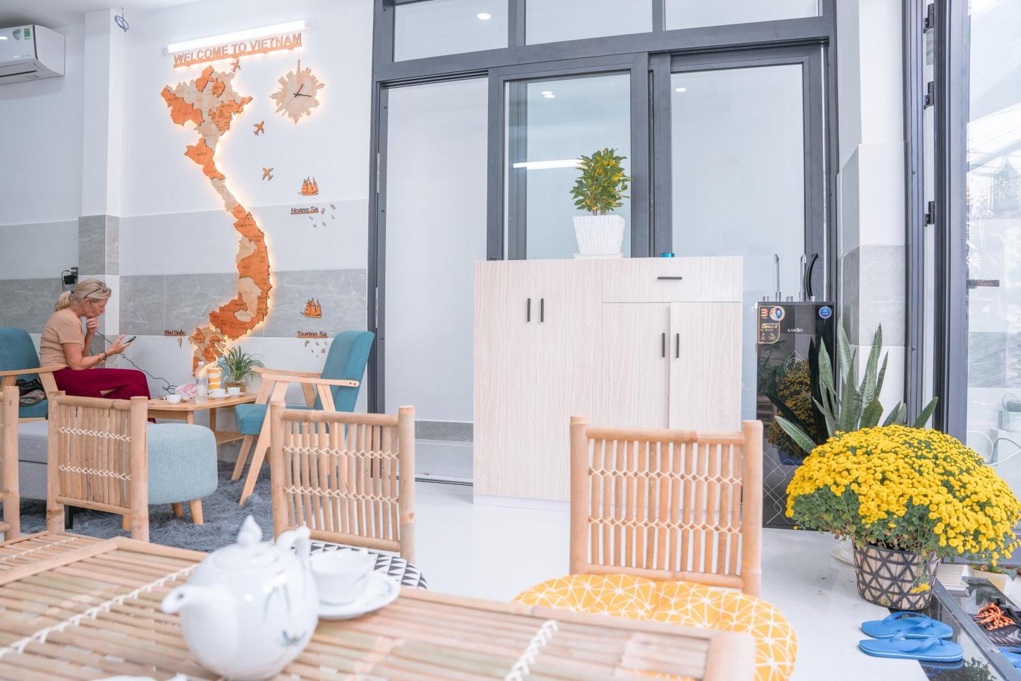 Aloha Saigon Premium Hostel By Local Travel Experts - Newly Opened, Less-Touristy Location, Spacious Rooms, Glass Shower Bathroom, Free Breakfast & Walking Tour Ho Chi Minh City Exterior photo